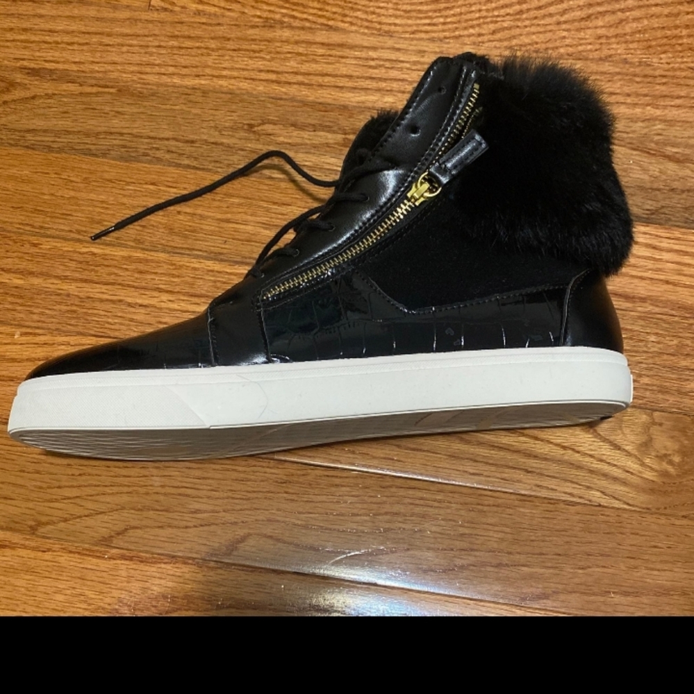 ***SOLD****Giuseppe Zanotti fashion sneakers